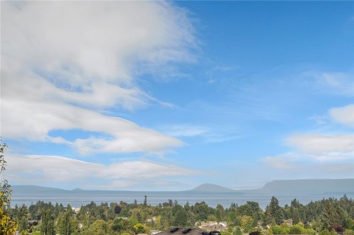 730 Nelson Rd, Campbell River, BC 