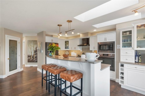 730 Nelson Rd, Campbell River, BC 