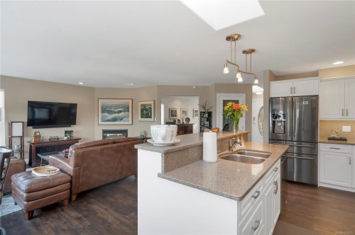 730 Nelson Rd, Campbell River, BC 