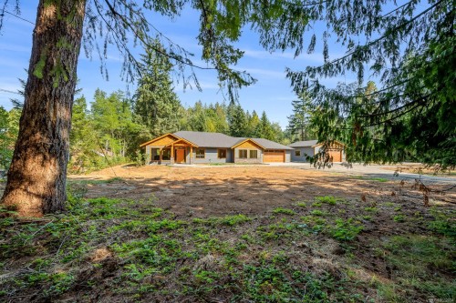 3368 Small Rd, Courtenay, BC 