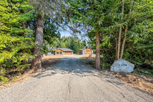 3368 Small Rd, Courtenay, BC 