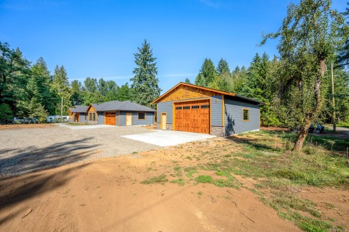3368 Small Rd, Courtenay, BC 