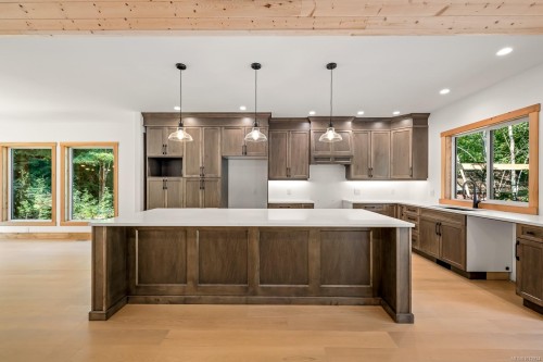 3368 Small Rd, Courtenay, BC 