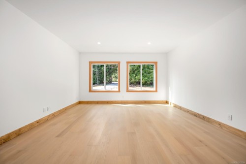 3368 Small Rd, Courtenay, BC 