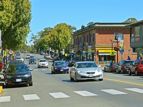 308-1745 Leighton Rd, Victoria, BC - Outdoor