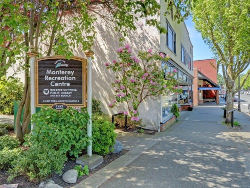 308-1745 Leighton Rd, Victoria, BC - Outdoor
