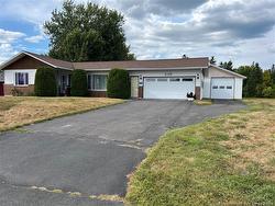 1147 rue Fondateurs  Paquetville, NB E8R 1B3