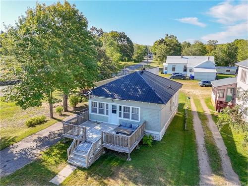 9 Elm St, Mcadam, NB 