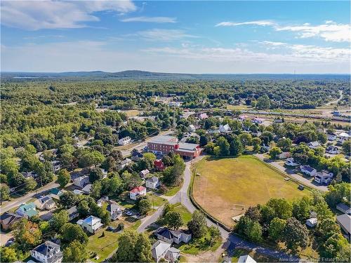 9 Elm St, Mcadam, NB 