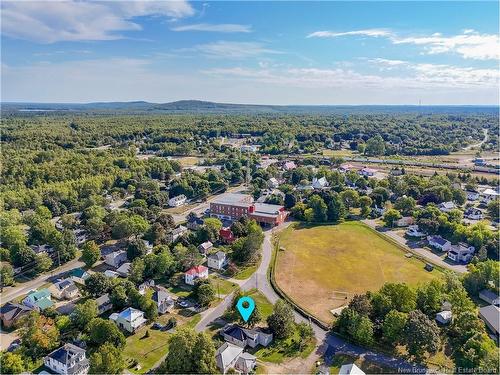 9 Elm St, Mcadam, NB 