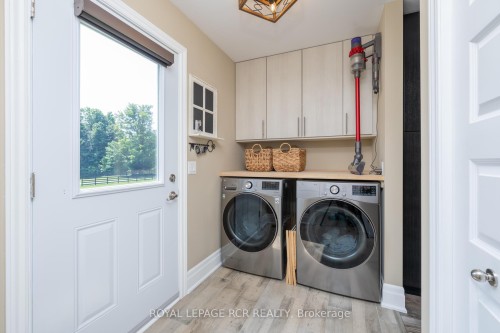 4987 Fourth Line, Erin, ON - Indoor Photo Showing Laundry Room