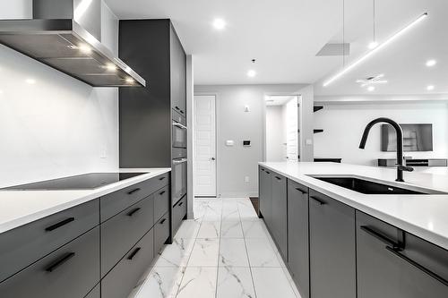 Kitchen - 102-104-3950 Rue Claude-Henri-Grignon, Montréal (Saint-Laurent), QC - Indoor Photo Showing Kitchen With Upgraded Kitchen