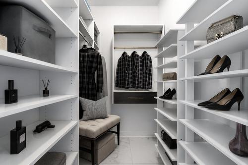 Walk-in closet - 102-104-3950 Rue Claude-Henri-Grignon, Montréal (Saint-Laurent), QC - Indoor With Storage