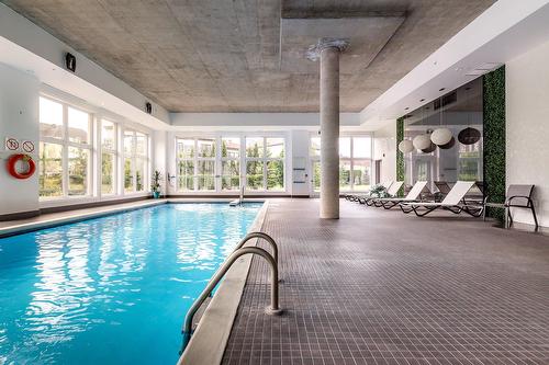 Pool - 102-104-3950 Rue Claude-Henri-Grignon, Montréal (Saint-Laurent), QC - Indoor Photo Showing Other Room With In Ground Pool