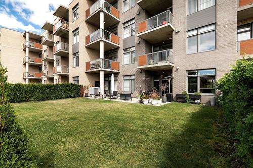 Backyard - 102-104-3950 Rue Claude-Henri-Grignon, Montréal (Saint-Laurent), QC - Outdoor With Facade