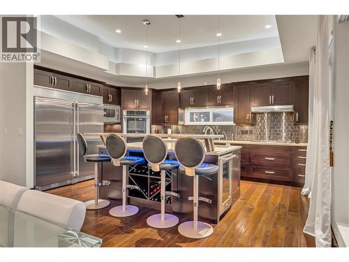 174 Vintage Boulevard, Okanagan Falls, BC - Indoor Photo Showing Kitchen With Upgraded Kitchen