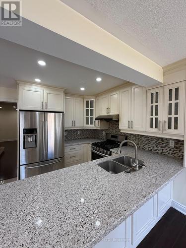 19 Garibaldi Drive, Brampton, ON - Indoor Photo Showing Kitchen With Stainless Steel Kitchen With Double Sink With Upgraded Kitchen