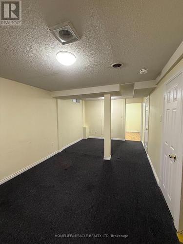 19 Garibaldi Drive, Brampton, ON - Indoor