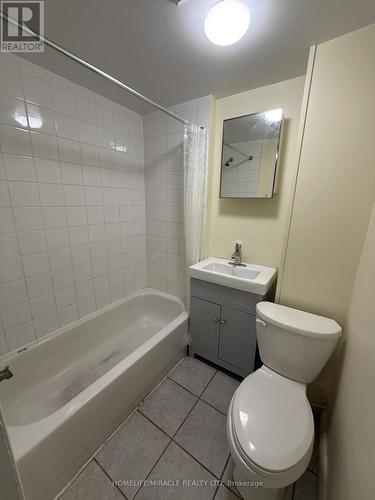 19 Garibaldi Drive, Brampton, ON - Indoor Photo Showing Bathroom