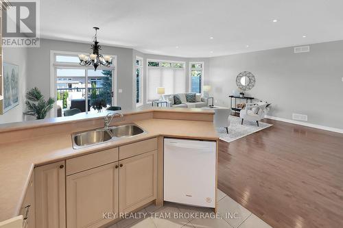3 - 27 Scullers Way, St. Catharines (Martindale Pond), ON - Indoor Photo Showing Kitchen With Double Sink
