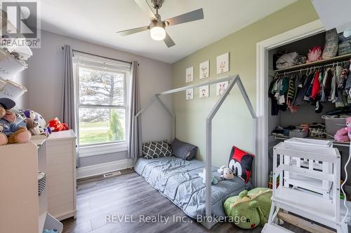 350 Kemp Road W, Grimsby (Grimsby Escarpment), ON - Indoor