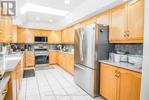 Brand New Appliances - 40 Gretel Drive, Welland (N. Welland), ON - Indoor Photo Showing Kitchen