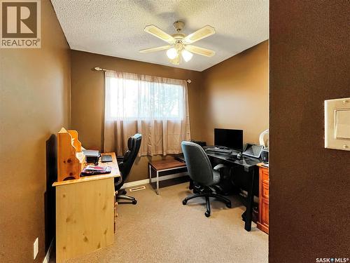 2450 15Th Avenue E, Prince Albert, SK - Indoor Photo Showing Office