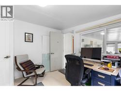 Office / bedroom /den - 