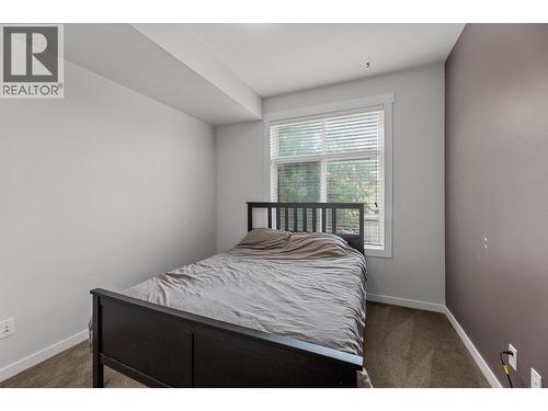 710 Stockwell Avenue Unit# 207, Kelowna, BC - Indoor Photo Showing Bedroom