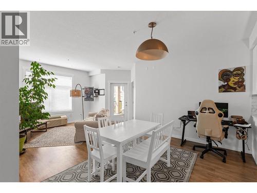 710 Stockwell Avenue Unit# 207, Kelowna, BC - Indoor Photo Showing Dining Room