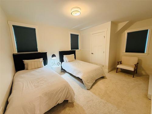 705 Kpokl Road, Invermere, BC - Indoor Photo Showing Bedroom