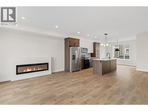 2686 Tranquille Road Unit# 118, Kamloops, BC - Indoor With Fireplace