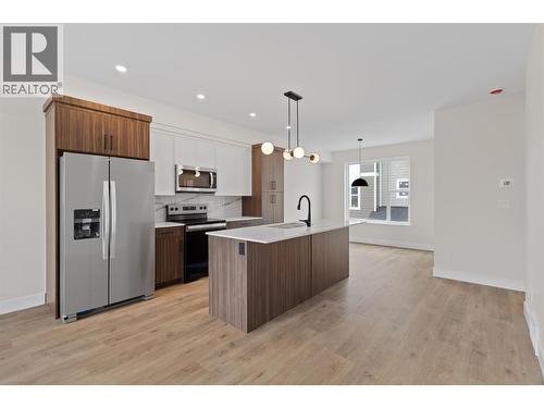 2686 Tranquille Road Unit# 118, Kamloops, BC - Indoor Photo Showing Kitchen With Upgraded Kitchen