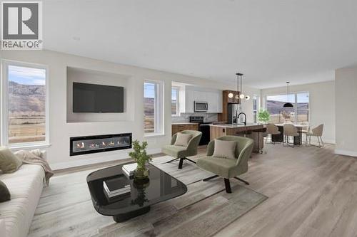 2686 Tranquille Road Unit# 118, Kamloops, BC - Indoor Photo Showing Living Room With Fireplace