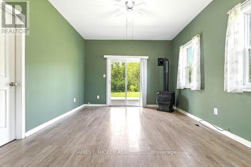 37335 Highway 17 Highway, Laurentian Hills, ON - Indoor Photo Showing Other Room