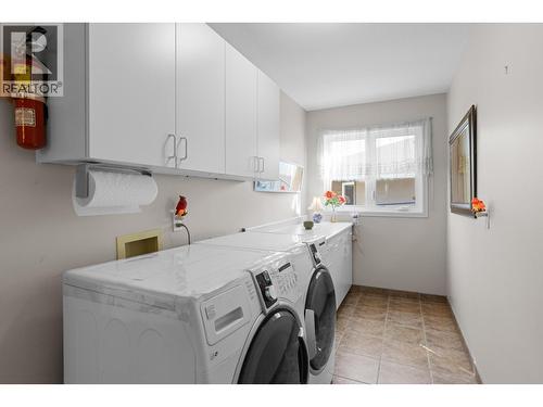 1991 Horizon Drive, West Kelowna, BC - Indoor Photo Showing Laundry Room