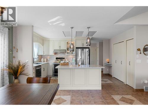 1991 Horizon Drive, West Kelowna, BC - Indoor