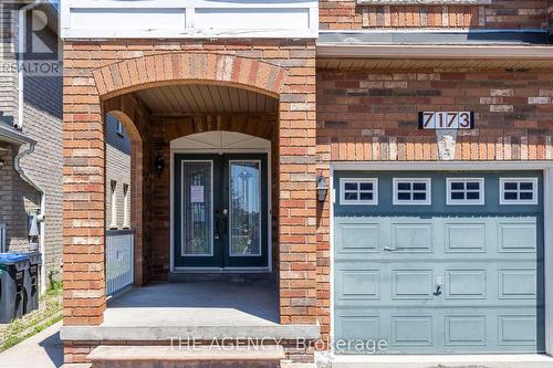 7173 Village Walk, Mississauga, ON - Outdoor