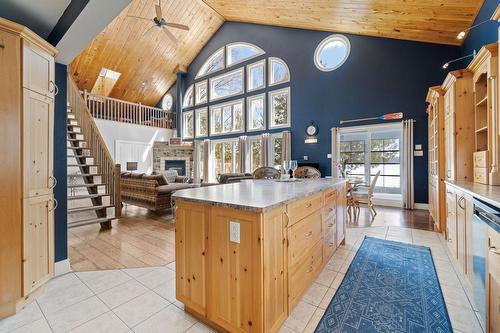 Cuisine - 42 Ch. Higgins, Low, QC - Indoor With Fireplace