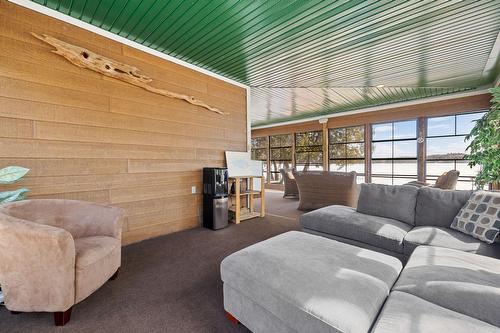 Veranda - 42 Ch. Higgins, Low, QC - Indoor Photo Showing Living Room