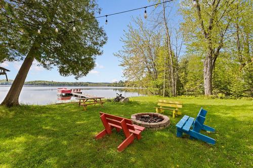 Bord de l'eau - 42 Ch. Higgins, Low, QC - Outdoor With Body Of Water With View