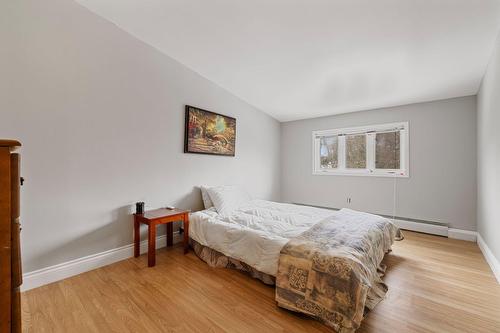 Chambre à coucher - 42 Ch. Higgins, Low, QC - Indoor Photo Showing Bedroom