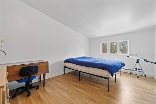 Chambre à coucher - 42 Ch. Higgins, Low, QC - Indoor Photo Showing Bedroom