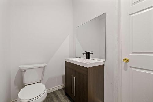 Salle d'eau - 42 Ch. Higgins, Low, QC - Indoor Photo Showing Bathroom