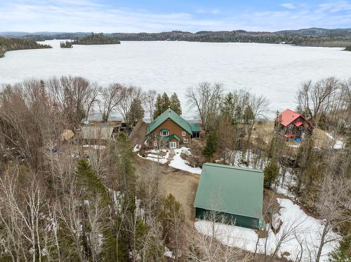 Photo aérienne - 42 Ch. Higgins, Low, QC - Outdoor With Body Of Water With View
