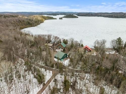 Photo aérienne - 42 Ch. Higgins, Low, QC - Outdoor With Body Of Water With View