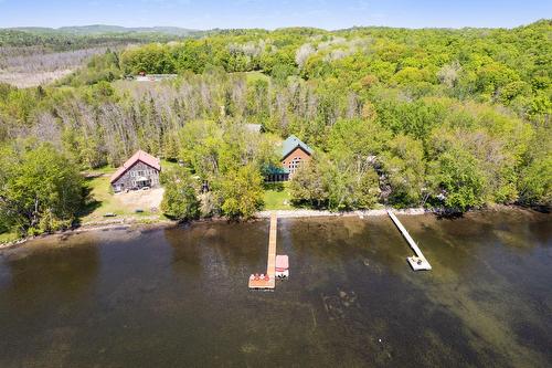 Photo aérienne - 42 Ch. Higgins, Low, QC - Outdoor With Body Of Water With View