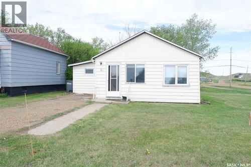 11 B Avenue, Willow Bunch, SK - Outdoor With Exterior