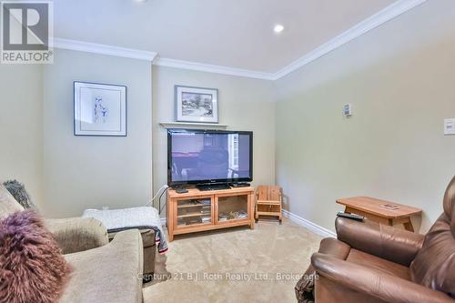 1 Blackcomb Drive, Oro-Medonte, ON - Indoor Photo Showing Other Room