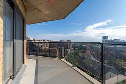 901-3330 Boul. Le Carrefour  Laval (Chomedey), QC H7T 0B8